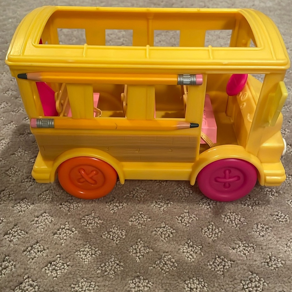 Lalaloopsy Mini School Bus